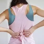 Схващане от кръста надолу