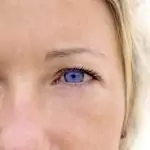 Сълзене на очите при студ