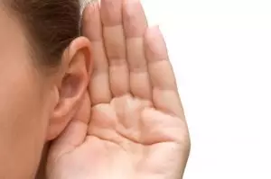 Затруднен слух