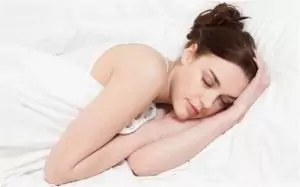 Недостигът на сън водел до нездравословно храненe