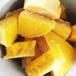 Лечение с пчелен восък