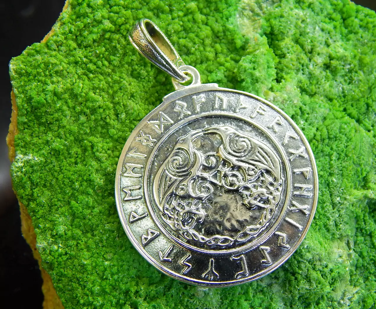 Горски амулети