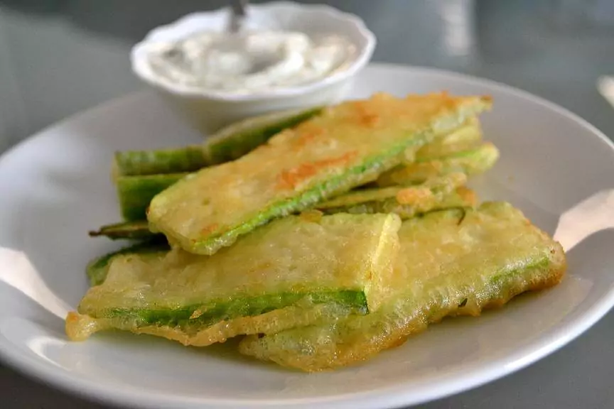 Хрупкави тиквички по гръцки