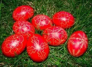 Червено яйце - за здраве и против злини