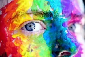 Как въздействат цветовете върху човешката психика