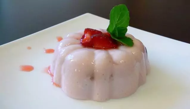 Желирано кисело мляко