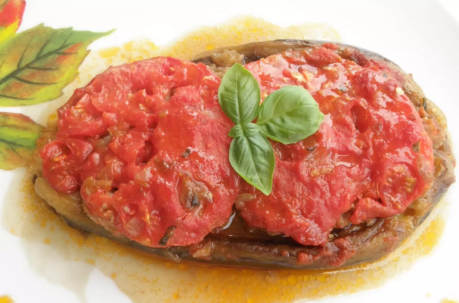 патладжани с кайма и доматен сос