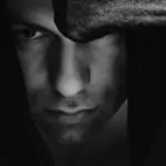 Какъв е в леглото според тялото му