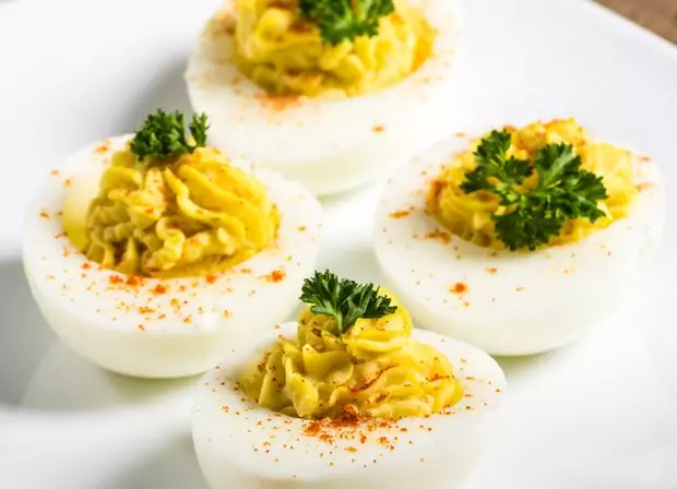 Пълнени яйца
