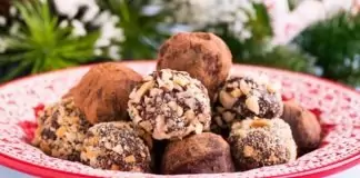 Шоколадови трюфели с ром и стафиди