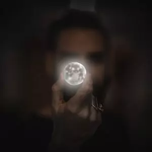 Сънищата и фазите на луната
