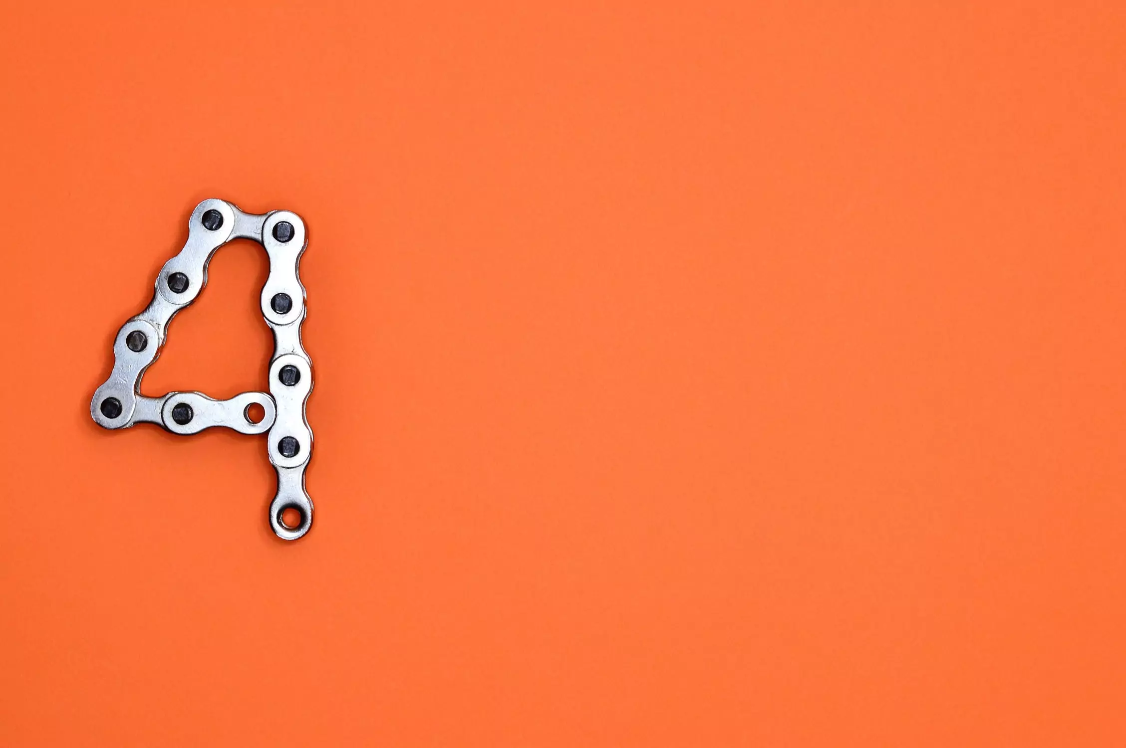 номер четири