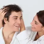 Защо имаме пърхот?