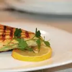 Пилешка пържола с гарнитура