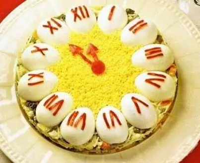 салата новогодишен звън