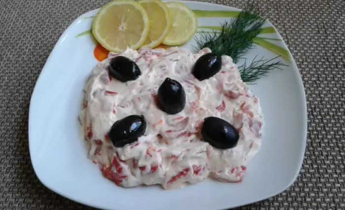 салата с крема сирене и чушки