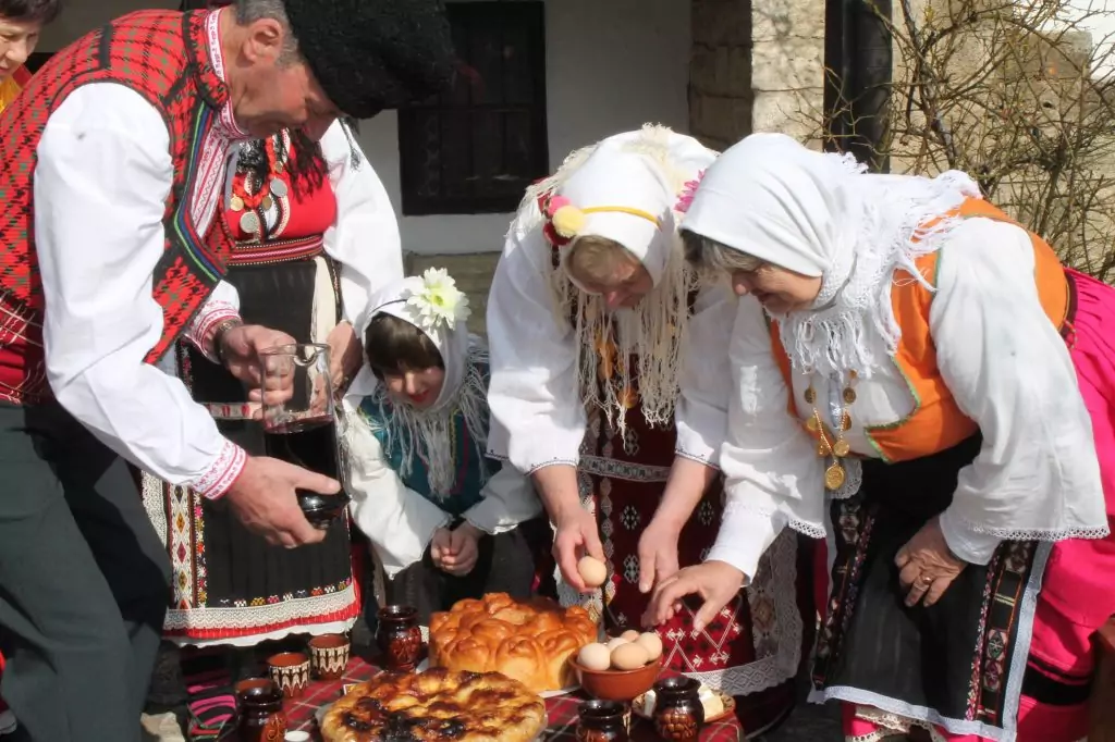 Трапезата на Сирни Заговезни Трапезата на Сирни Заговезни