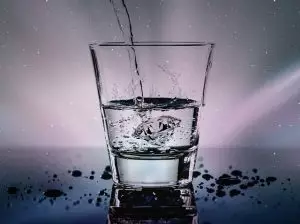 Лечение с чаша топла вода
