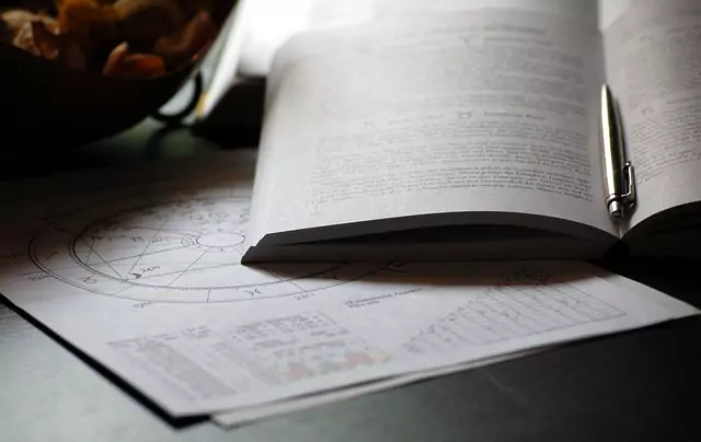 Месечен хороскоп