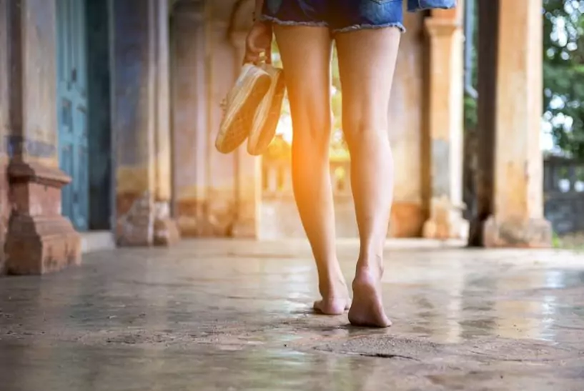 Ходете с боси крака Ходете с боси крака