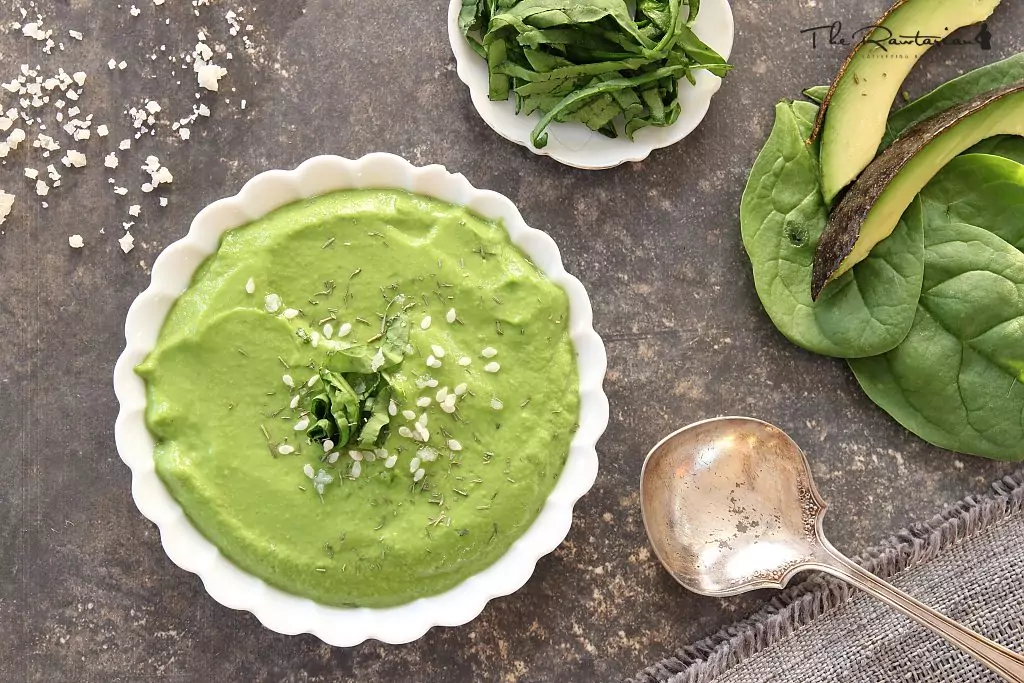 спанак и авокадо