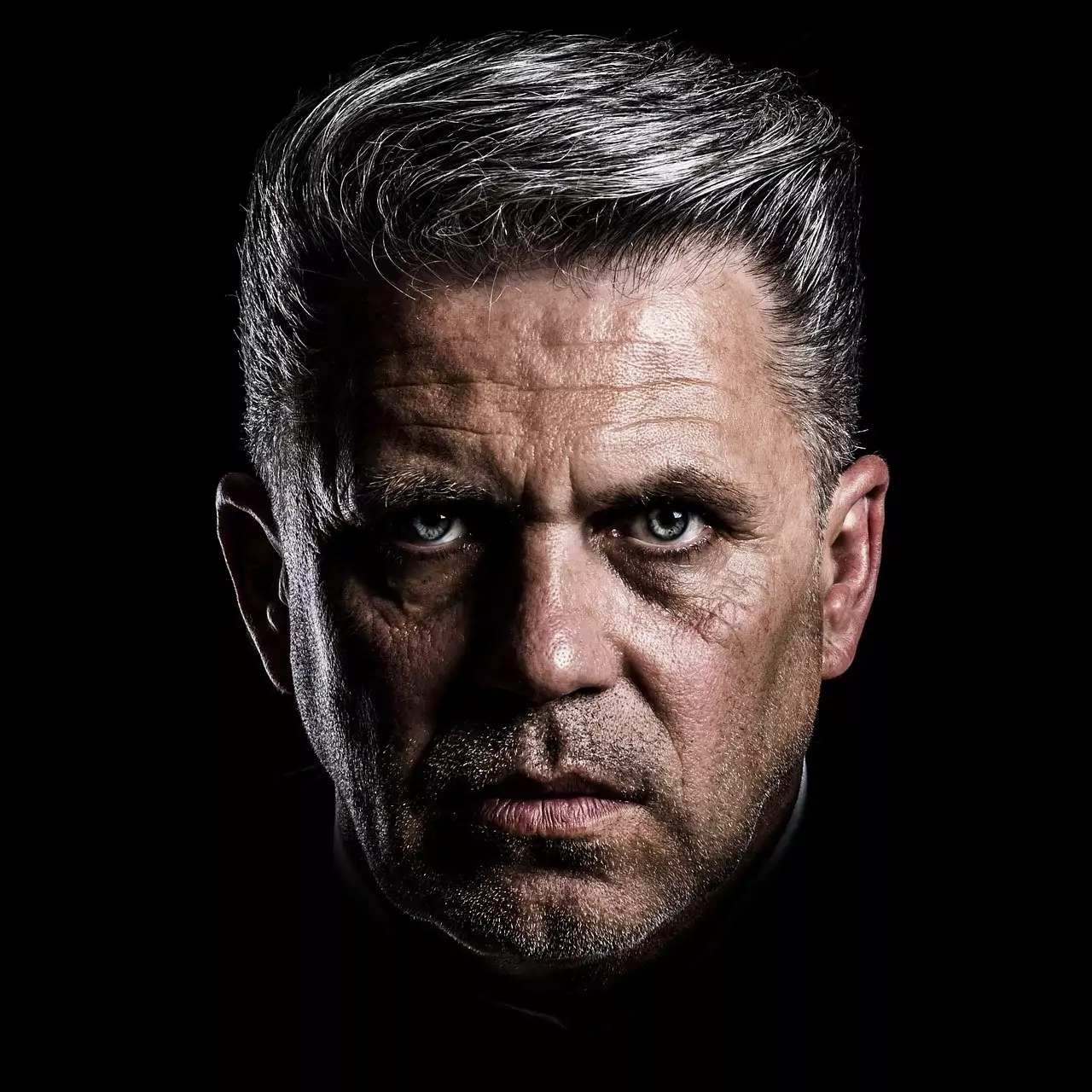 Съновник Адвокат и имаш работа с него