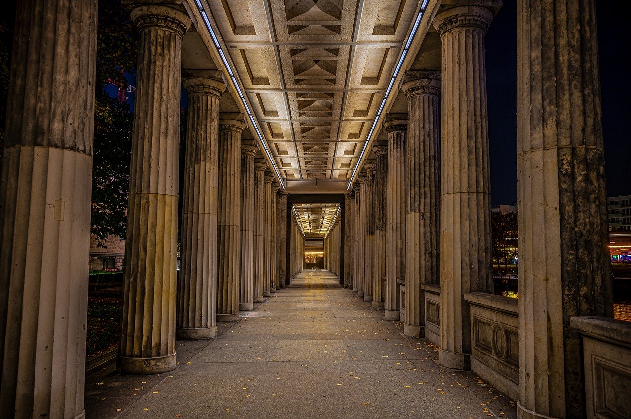 БАНДИТ (виж РАЗБОЙНИК) Съновник БАНДИТ (виж РАЗБОЙНИК)