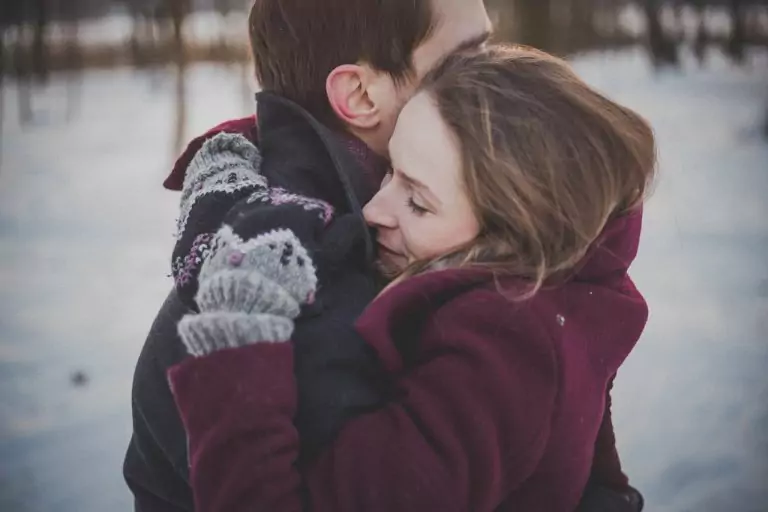 Тълкуване на сън за Прегръдки