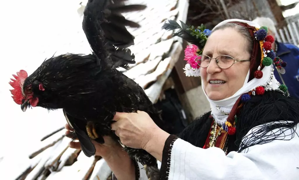 Обичаи и трапеза на Петльовден