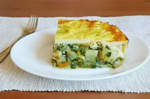 мусака с картофи и коприва