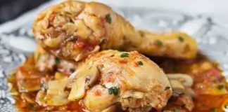 Задушено пилешко с гъби