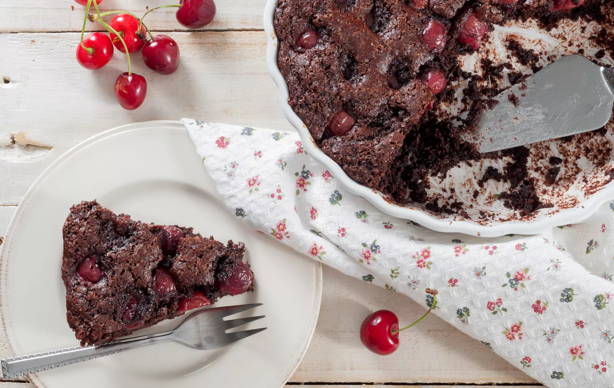 какаов черешов кейк