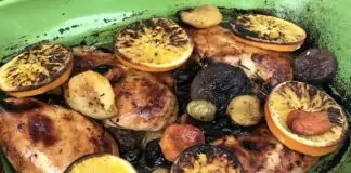 Пилешки гърди със сушени плодове, портокал и маслини