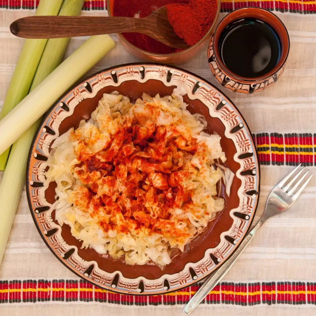 Кисело зеле и неговите лечебни ползи