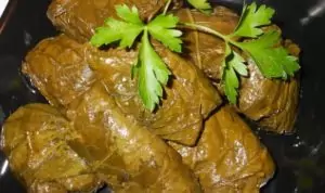 постни сарми от лапад и джанки