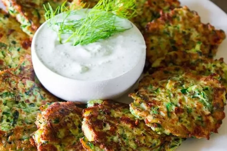 Кюфтета с тиквички и извара