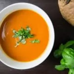 Топла или студена, лятната супа е все полезна