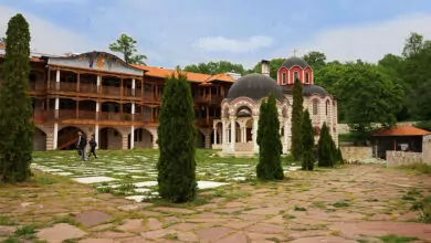 Гигински манастир - аязмо