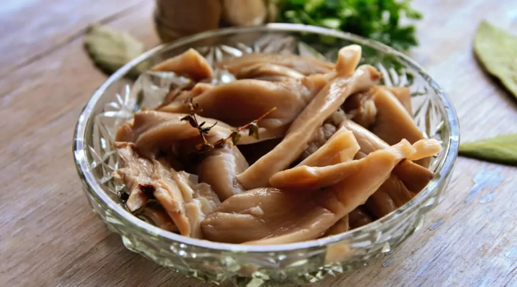 Мариновани гъби кладница