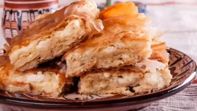 Баница с извара и мас