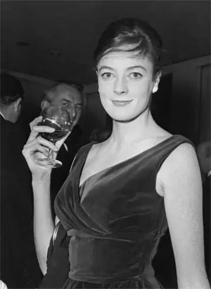 Маги Смит (професор Минерва МакГонагал) на 27, 1962 Маги Смит (професор Минерва МакГонагал) на 27, 1962